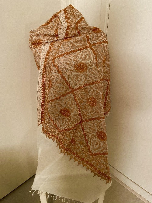 Hand embroidered wool scarf with gold and white colors 