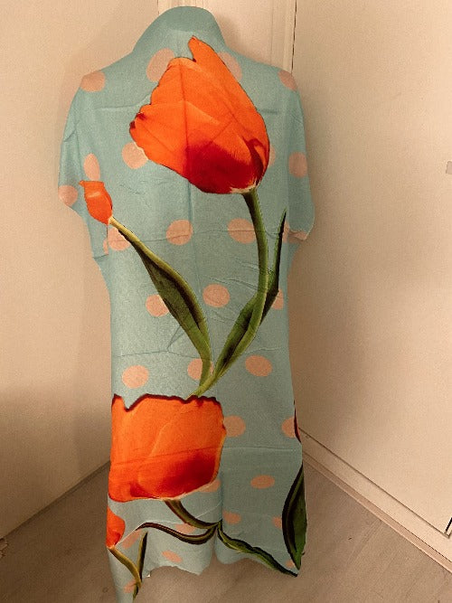 Handcrafted Silk Scarf. Red coral, light pink, dark green, and orange, light turqoise with tulips .460. Size: +- 195x80 cm. 